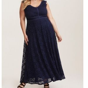 TORRID Lace Maxi Dress Size 3